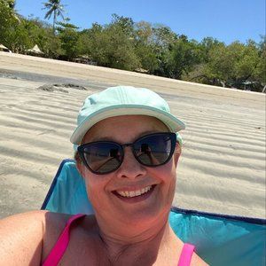 Meet your Posher, Vanessa